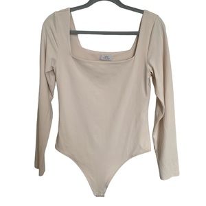 Aritzia Babaton Contour Squareneck Long Sleeve Bodysuit Size Large Cream